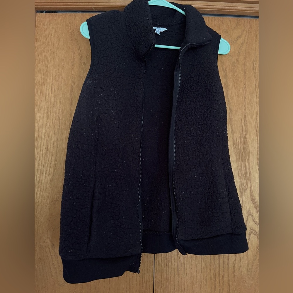 Women's Black Sherpa Vest